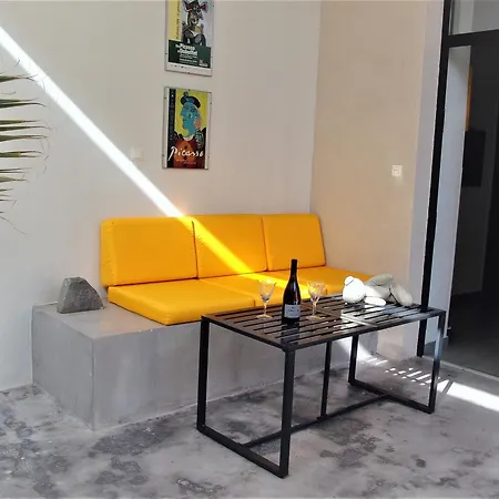 Square 45 * Chania (Crete)