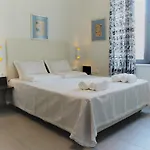 Square 45 * La Canée